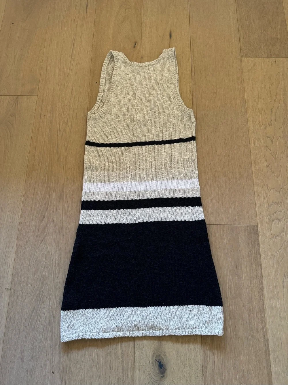 James Perse sleeveless neck